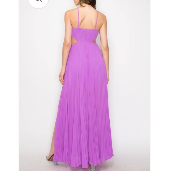 NWT Minuet Lilac Delia Halter Pleated Chiffon Maxi Dress - Picture 2 of 7